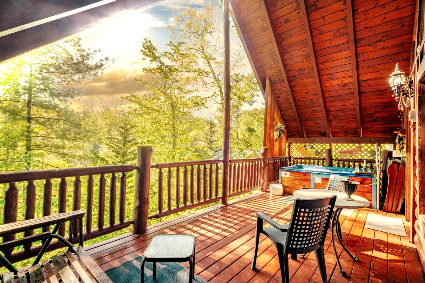 Spring Cozy Couple's Cabin! Hot Tub, Comfy Bed β Sevierville β vacation rental
