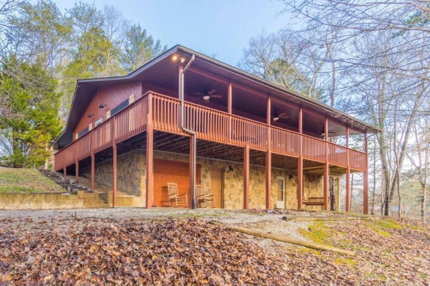 Family Fun Retreat! Game & Movie Room | Dollywood