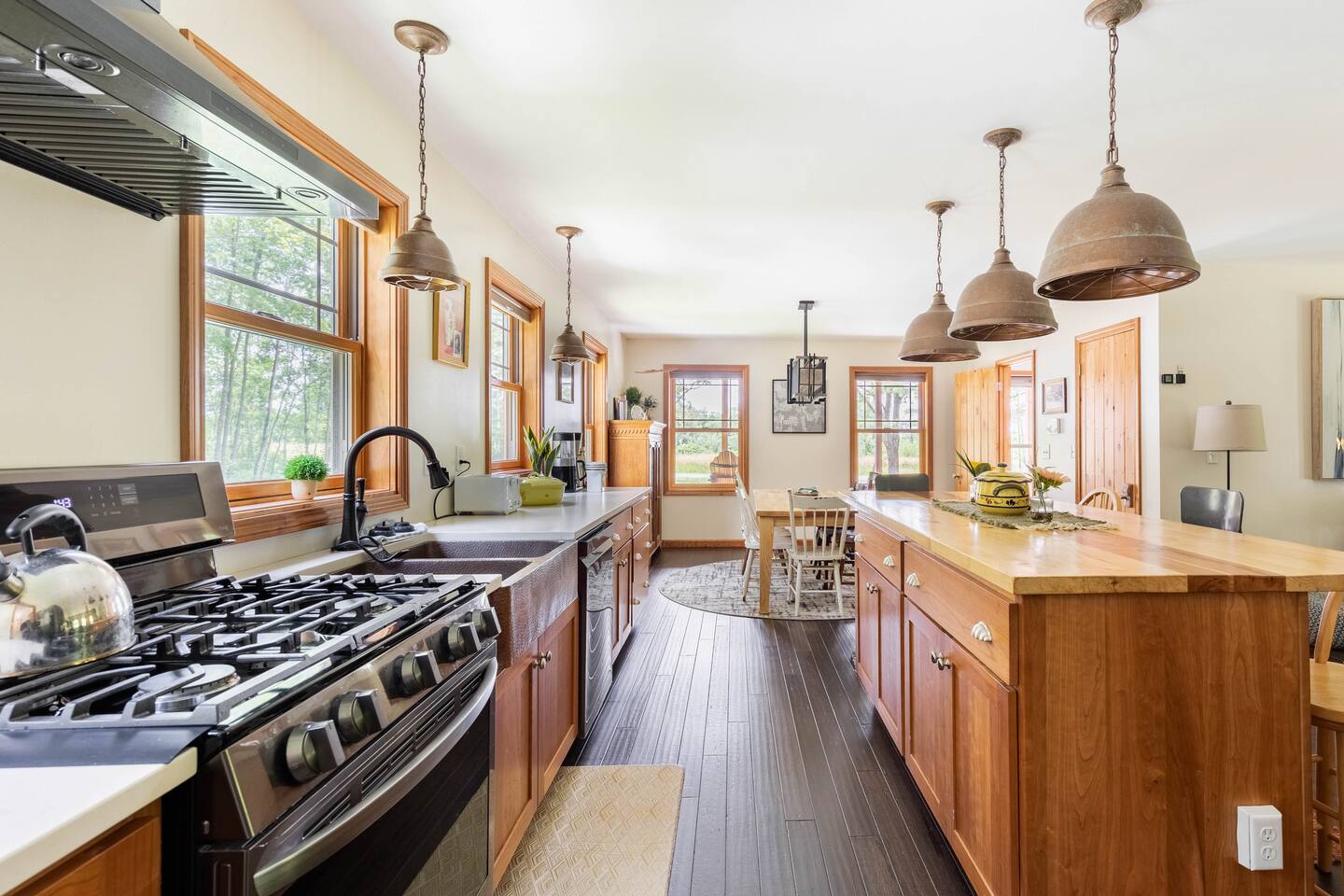 Cabin Glamping Chef's Kitchen New Build