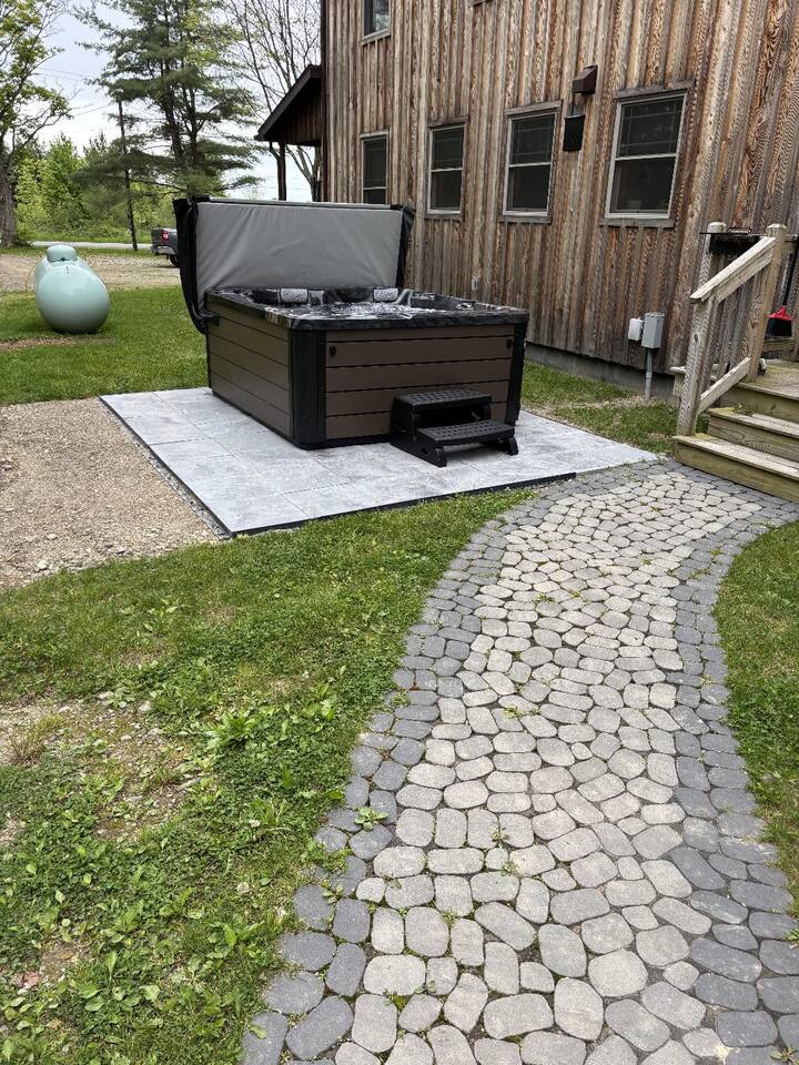 Cabin Glamping Chef's Kitchen New Build