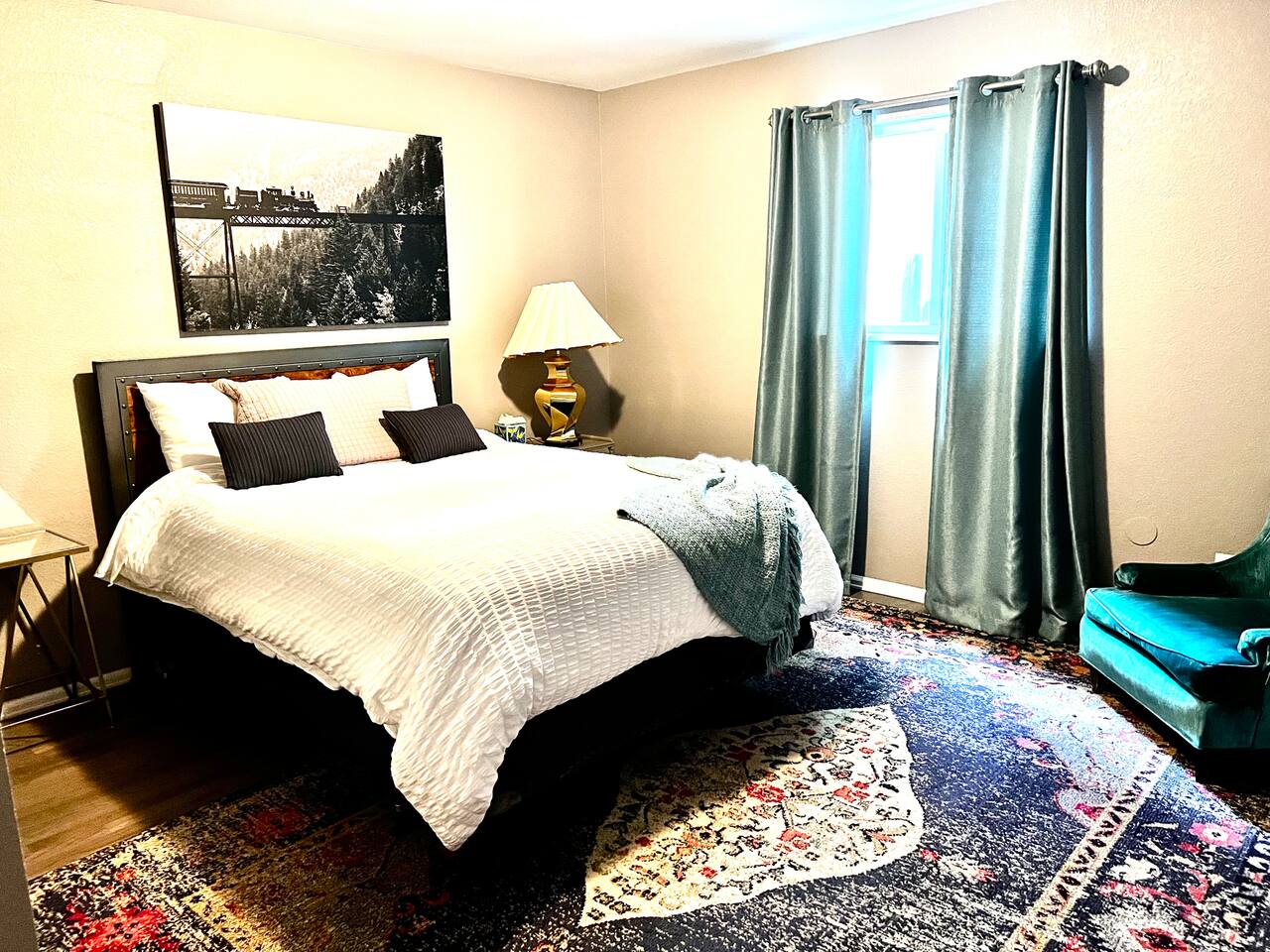 10 Beds+ Hot Tub+ Game Room+ Arcades +Pet Friendly