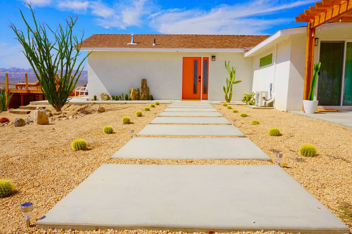 Desert Flower Retreat - views, privacy, pool/spa