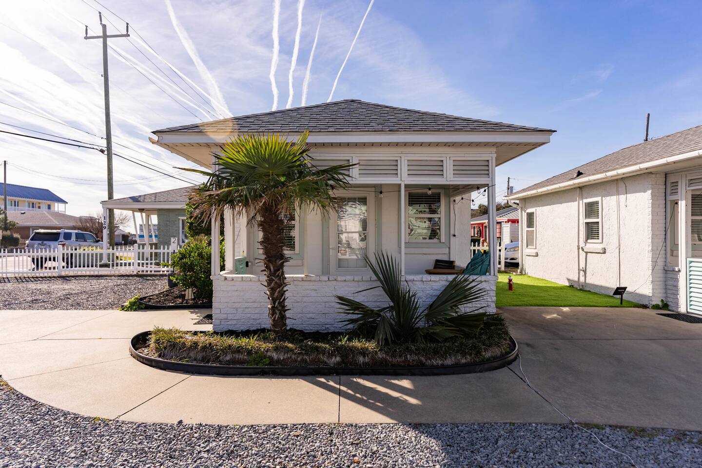 Fort Fisher Flat*Cottages@Kure*Pool*Beach*Historic — Kure Beach — vacation rental