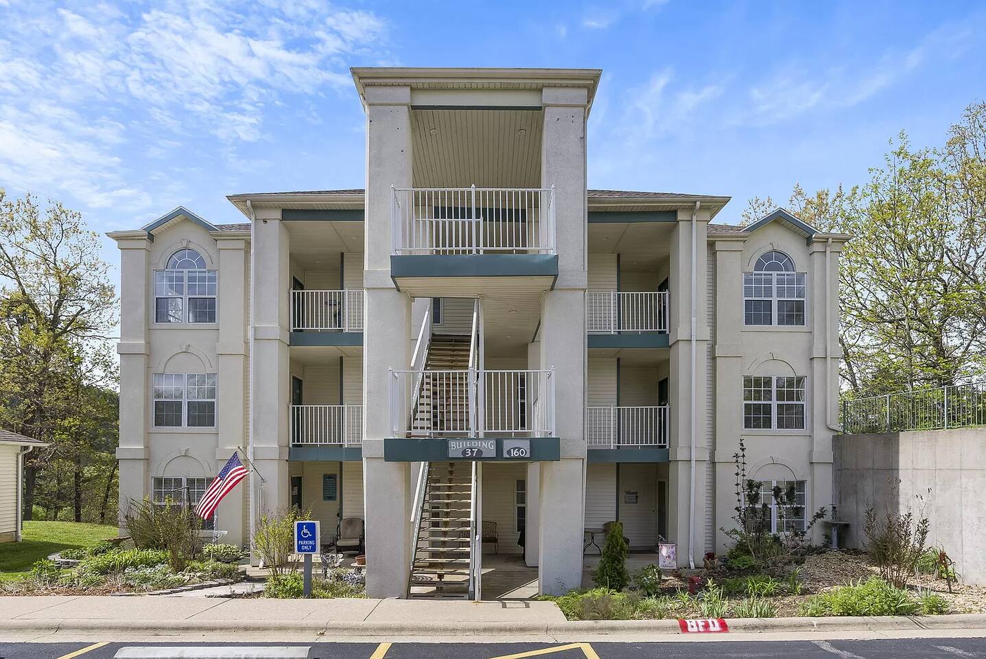 Lake View, Indoor Pool, Hot Tub, Golf, Pt Royale!