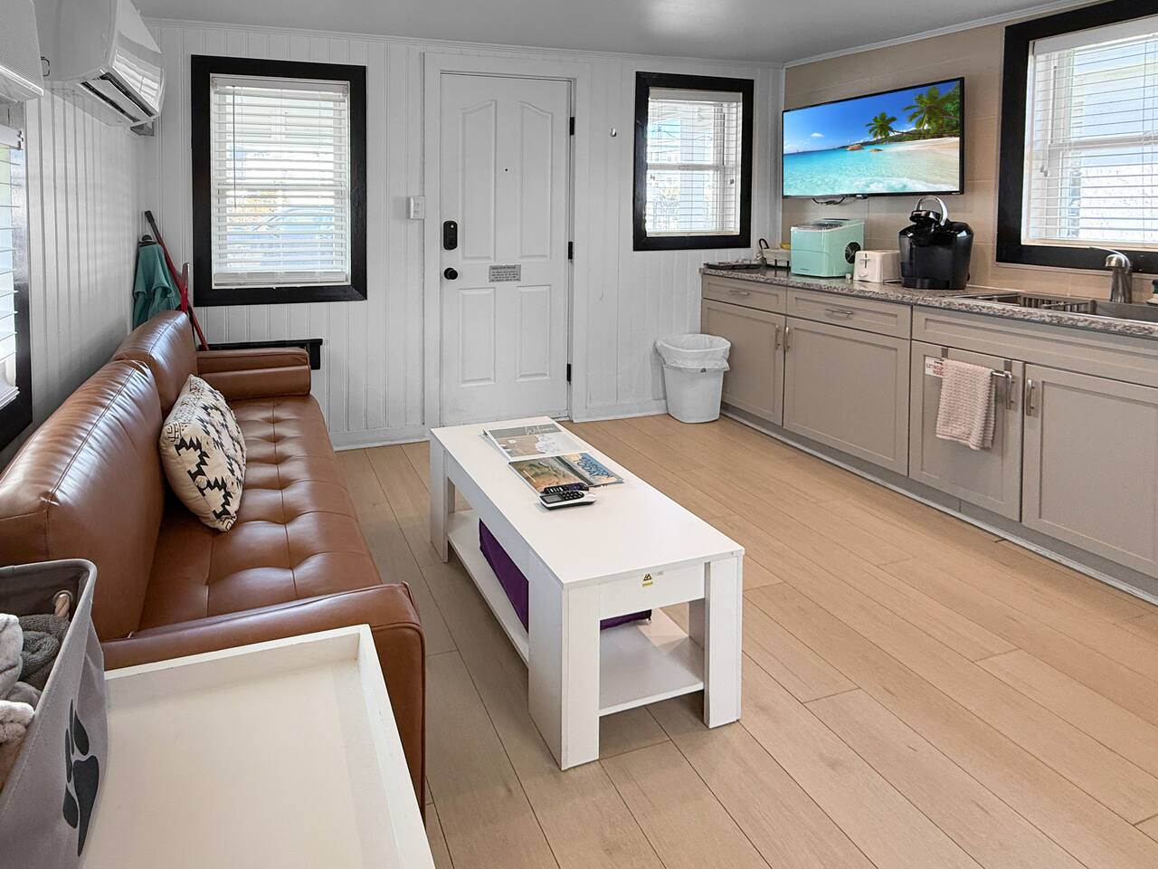 Seabreeze Suite*Cottages@Kure*Pool*Beach*Historic — Kure Beach — vacation rental