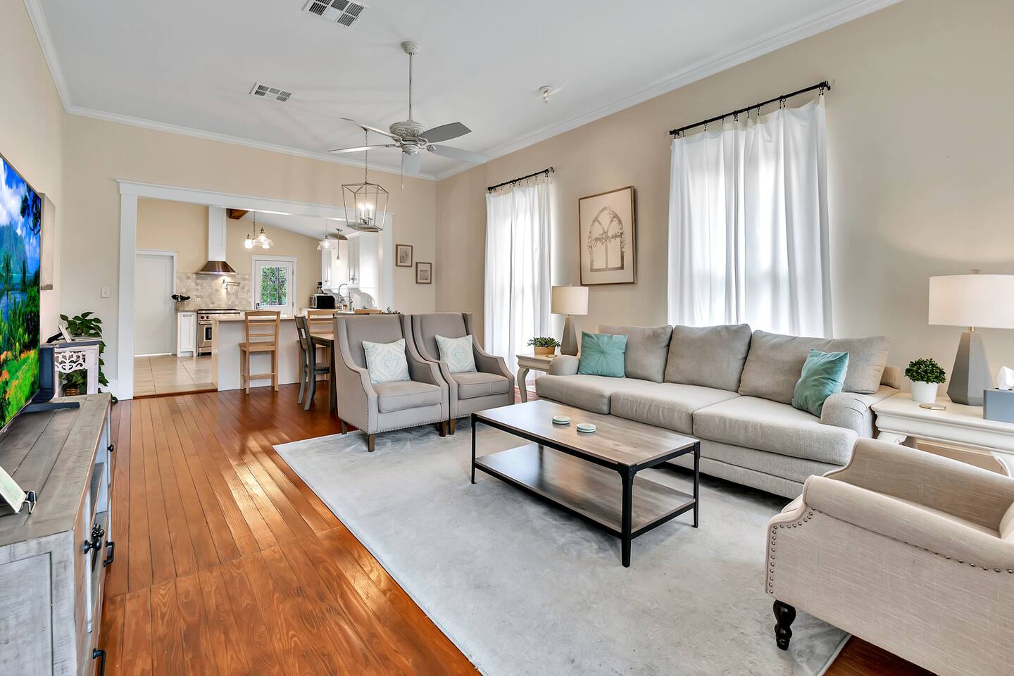 5 min. from Silos: newly updated Sweet Retreat