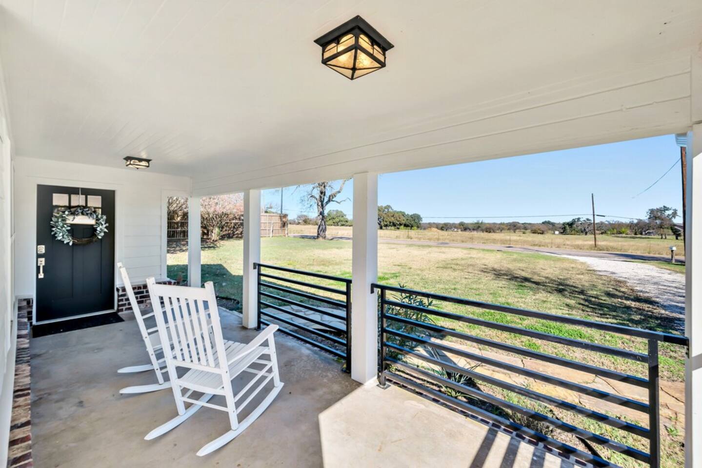 Nice & Quiet Just Minutes From Magnolia — Waco — vacation rental