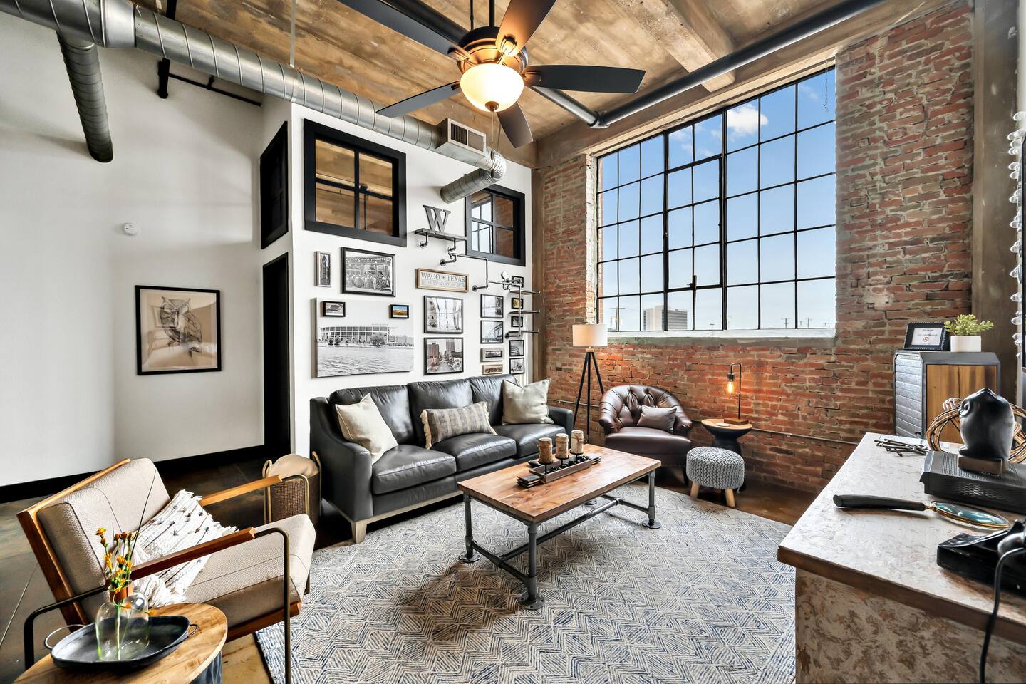 Silo District Vintage Warehouse Loft-Waco — Waco — vacation rental