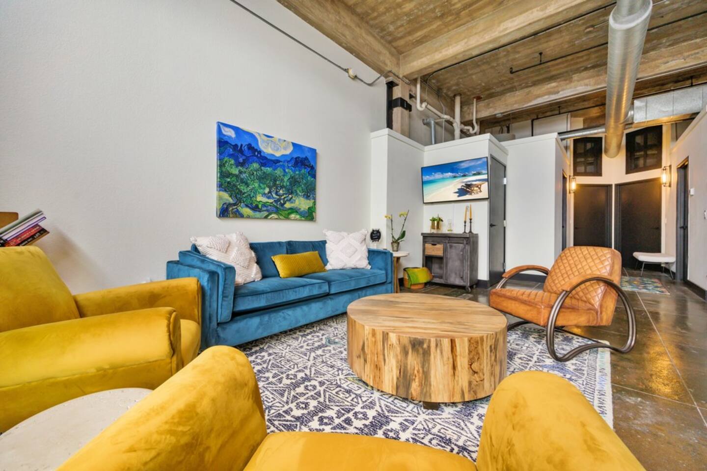 Modern Downtown Domicile - Walk To The Silos