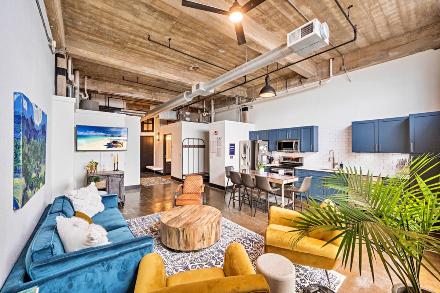 Modern Downtown Domicile - Walk To The Silos