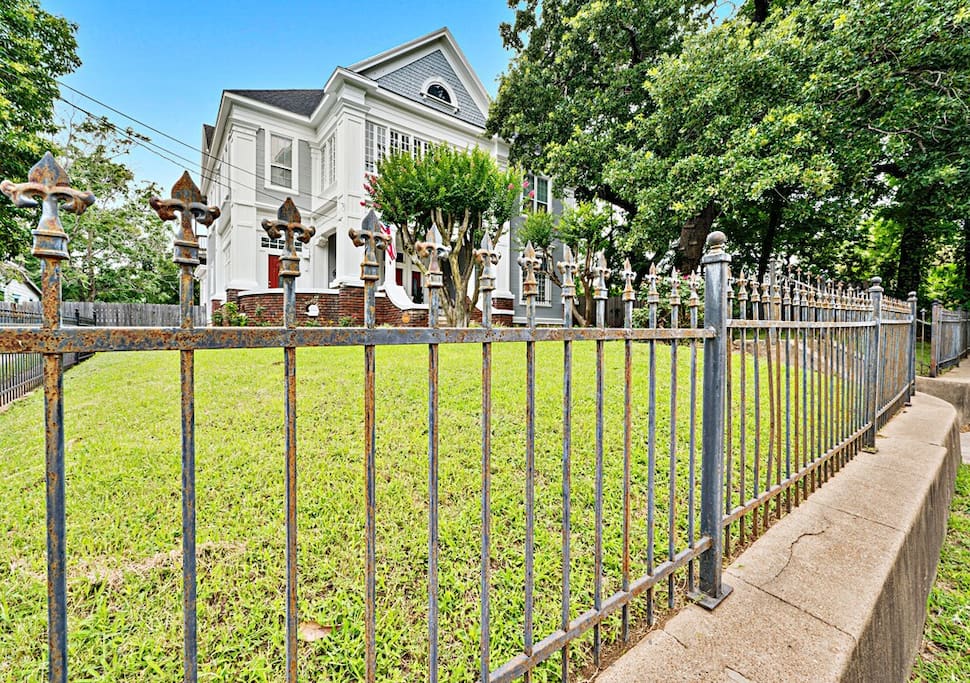 Fannie's On 5th St-Close To Downtown And Magnolia — Waco — vacation rental