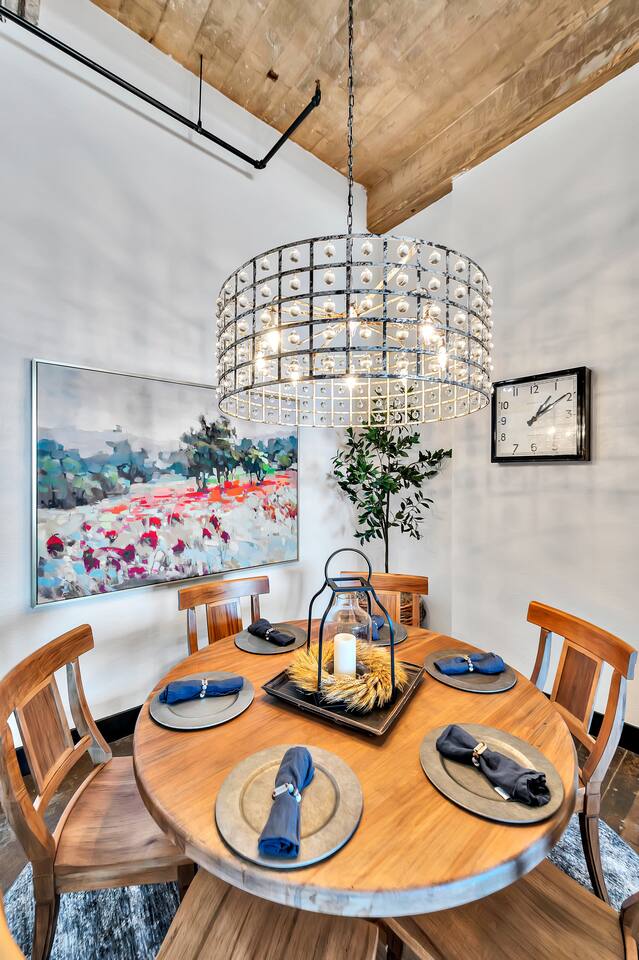 The Brazos Bear-Downtown Waco Condo-Walk to Silos!