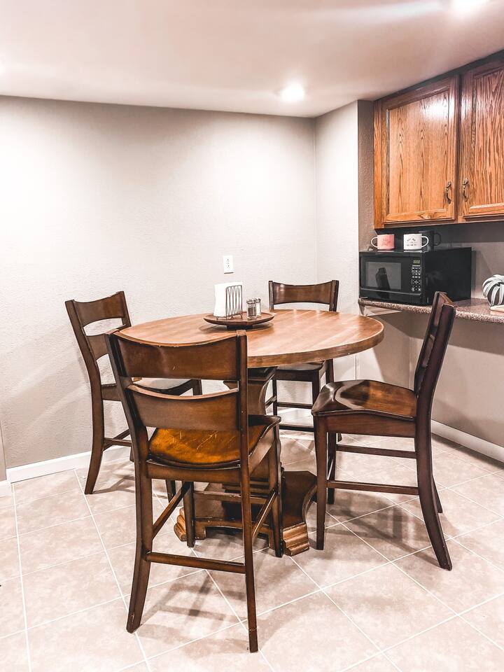The Jetsetter ✈ 1BD/1BA Apartment - ScottAFB 6min