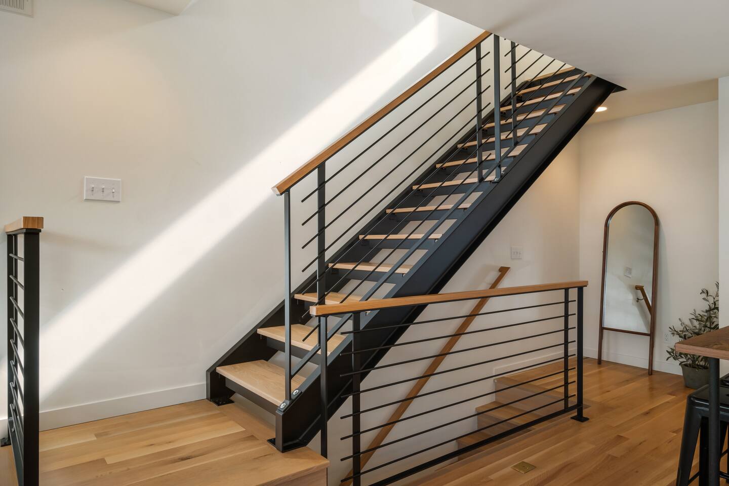 WC 2026 Seattle Stay | 10–15 Min to Lumen + A/C