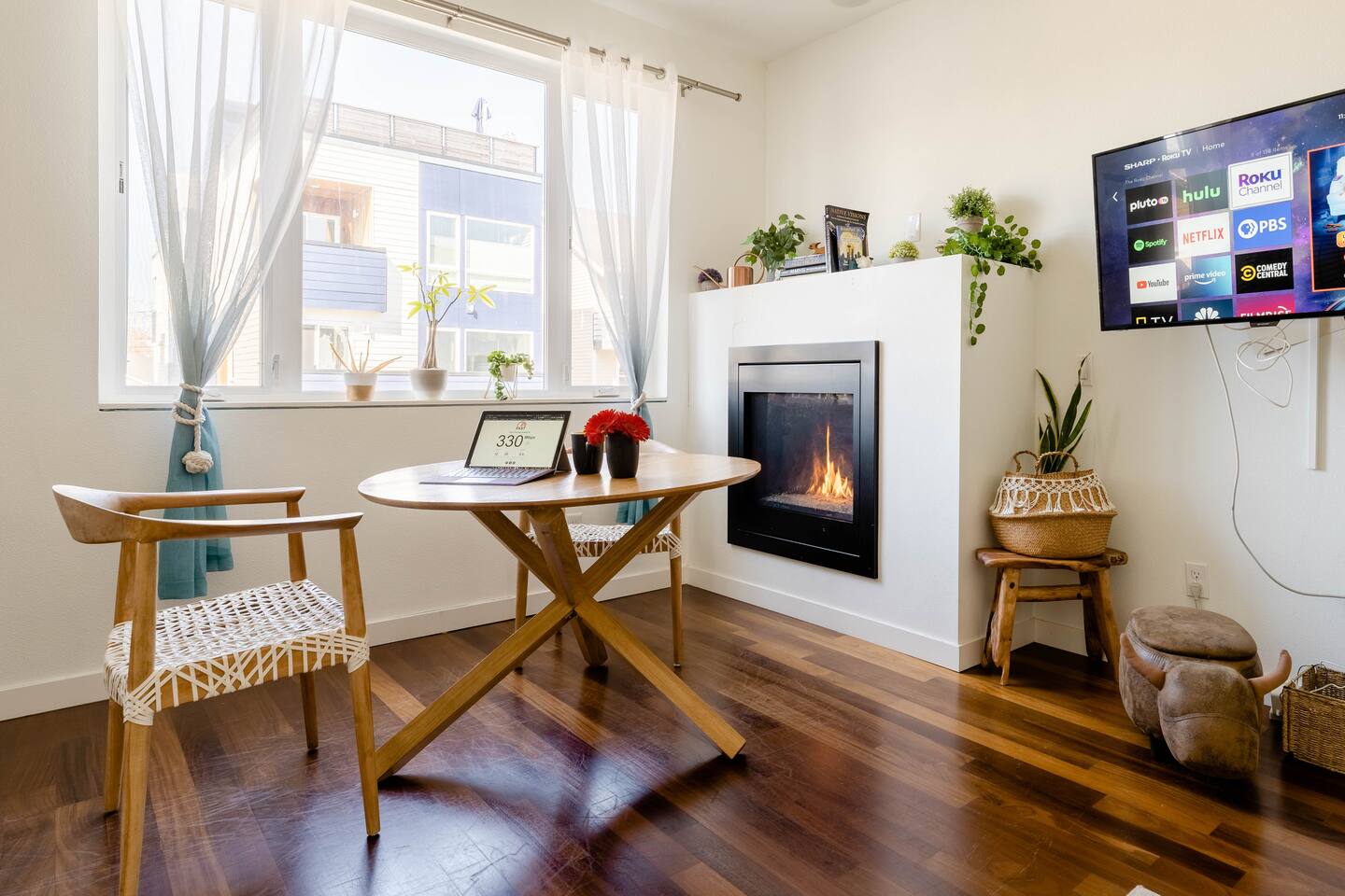 Steps 2 Beach/Food/Fun • AC/Fireplace/ModrnCozy