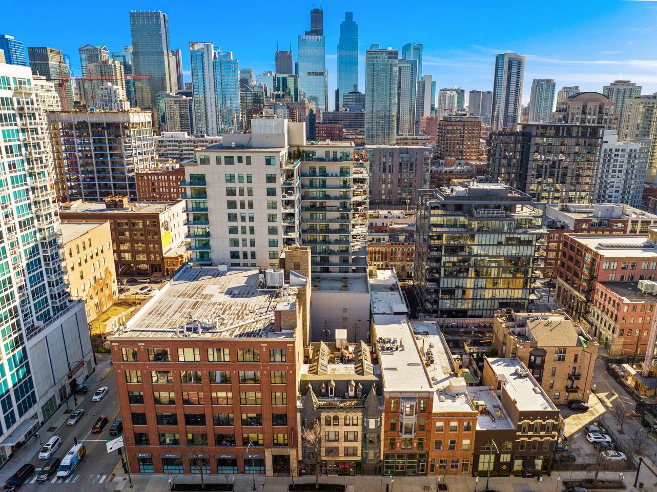 City Center Oasis: 3BR/2BA✔︎ Patio✔︎ Parking(2x) ✔︎
