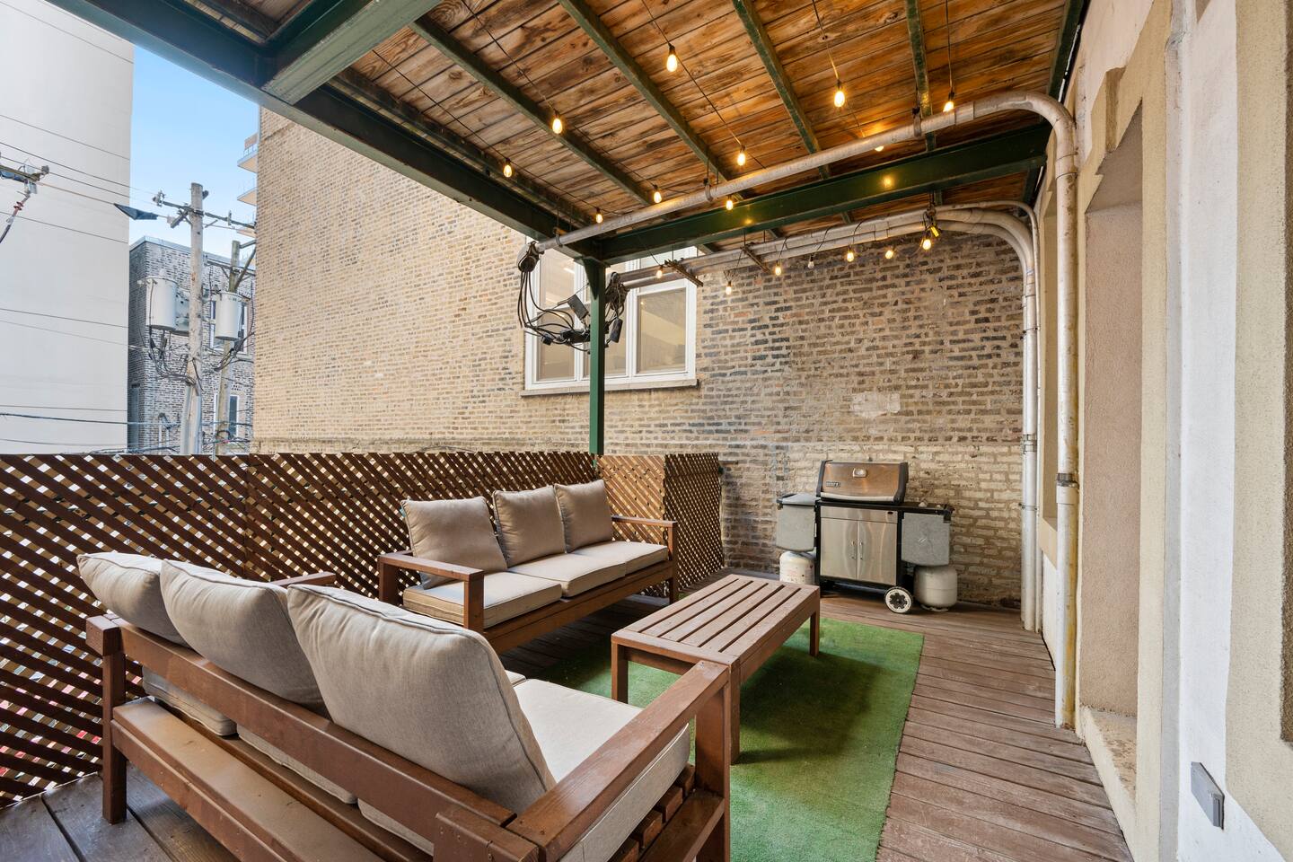 City Center Oasis: 3BR/2BA✔︎ Patio✔︎ Parking(2x) ✔︎
