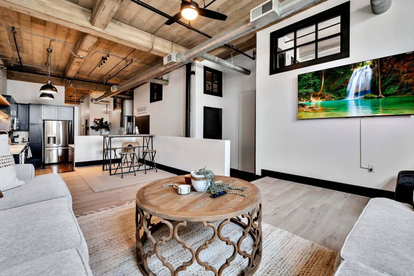 3 Bdr Luxury Loft-Heart of Silos/Baylor/Downtown — Waco — vacation rental