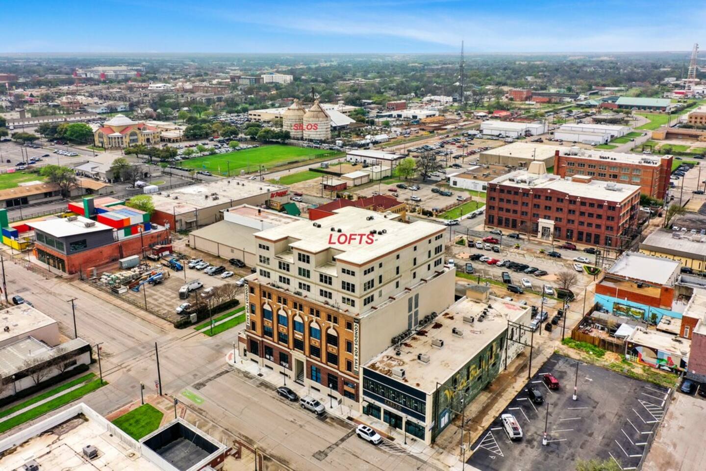 3 Bdr Luxury Loft-Heart of Silos/Baylor/Downtown