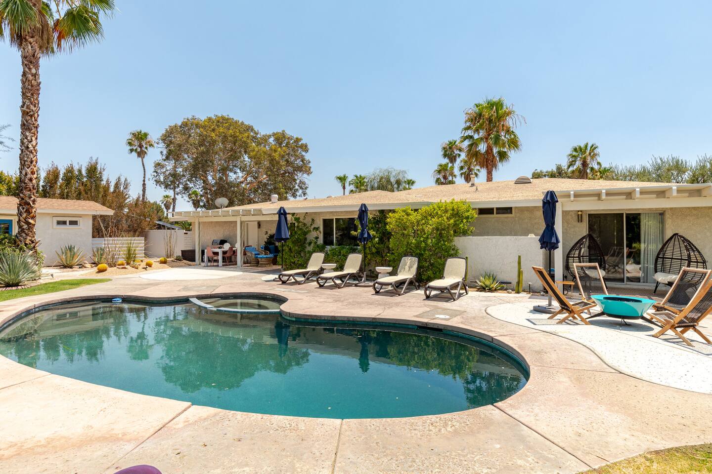 🌴The “LIDO Lounge “oasis home & casita  Pool/spa🌴