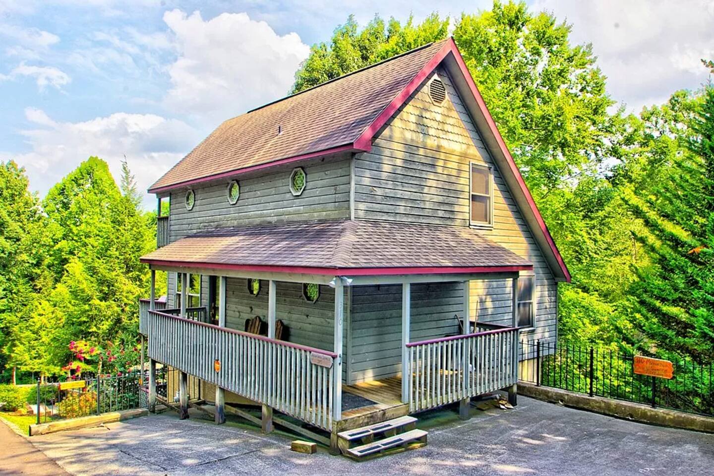 Hot Tub | Game Room | 4BR Cabin Near Dollywood!
