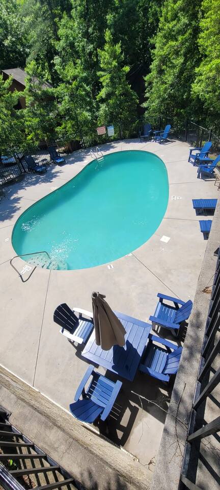 Hot Tub | Game Room | 4BR Cabin Near Dollywood!
