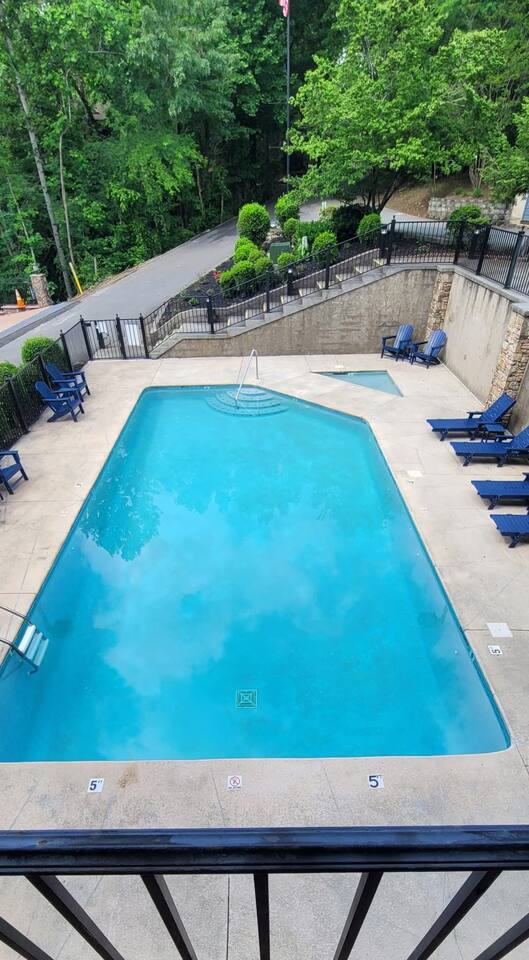 Hot Tub | Game Room | 4BR Cabin Near Dollywood!