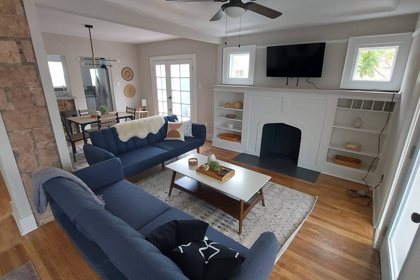 *Nob Hill/UNM ~ Luxury Remodeled House w/ King Bed