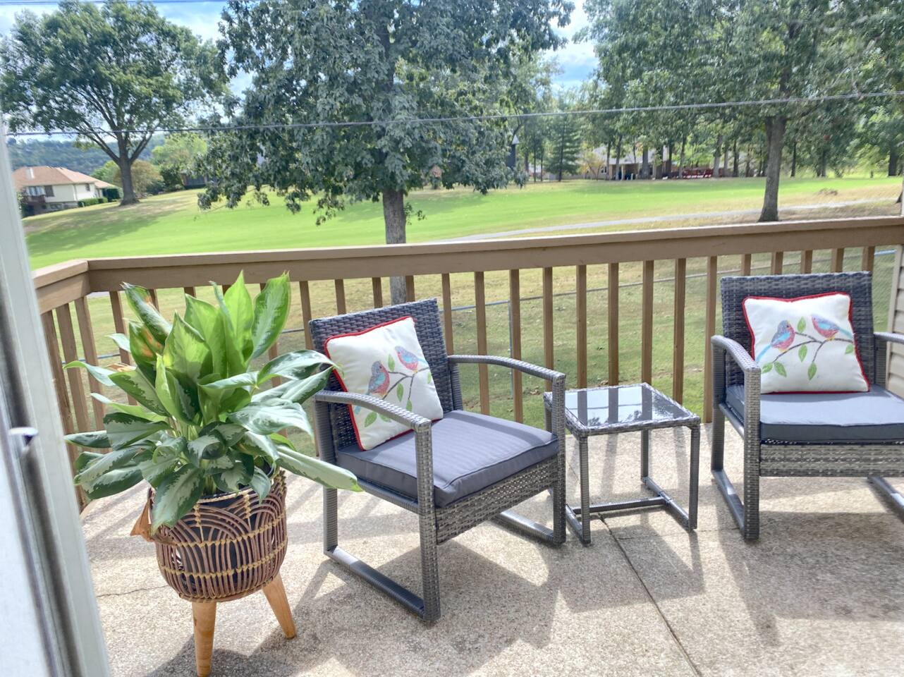 Gorgeous with Golf View, Branson Strip/Lake Marina - Apartment