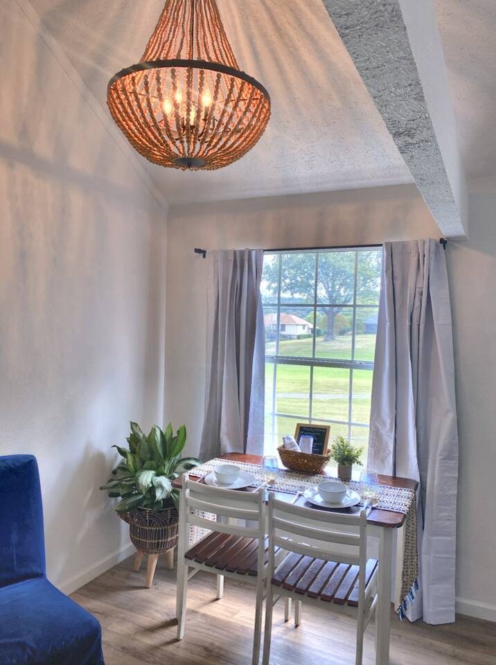 Gorgeous with Golf View, Branson Strip/Lake Marina - Apartment