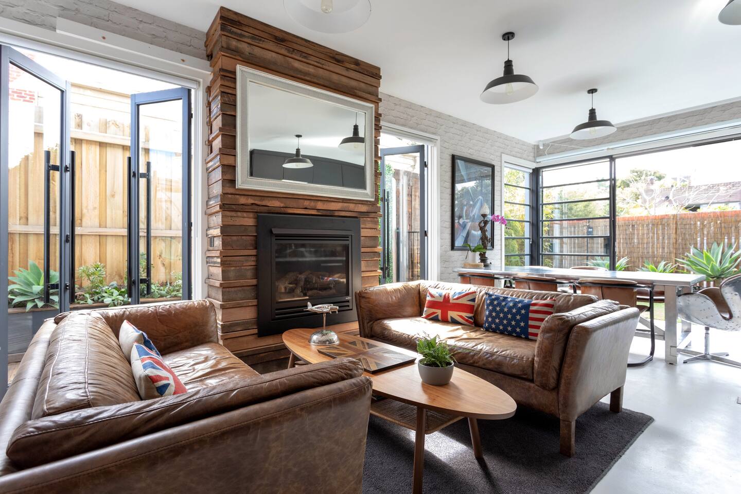 Kings Domain @ House of Windsor by Ready Set Stay — Windsor — vacation rental