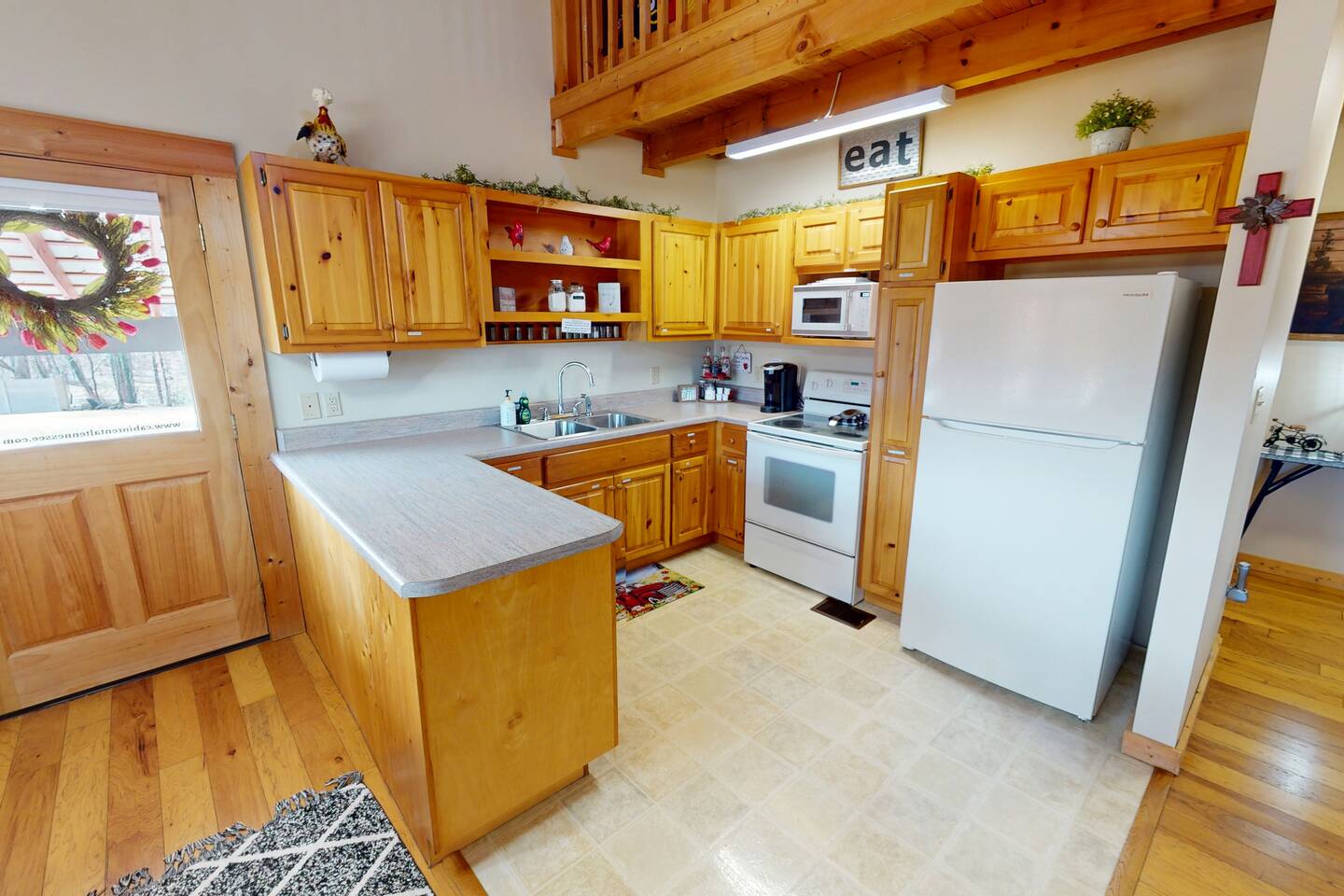 Tranquil & Cozy~Hot Tub~FP~Trails~Fish~Pets OK!
