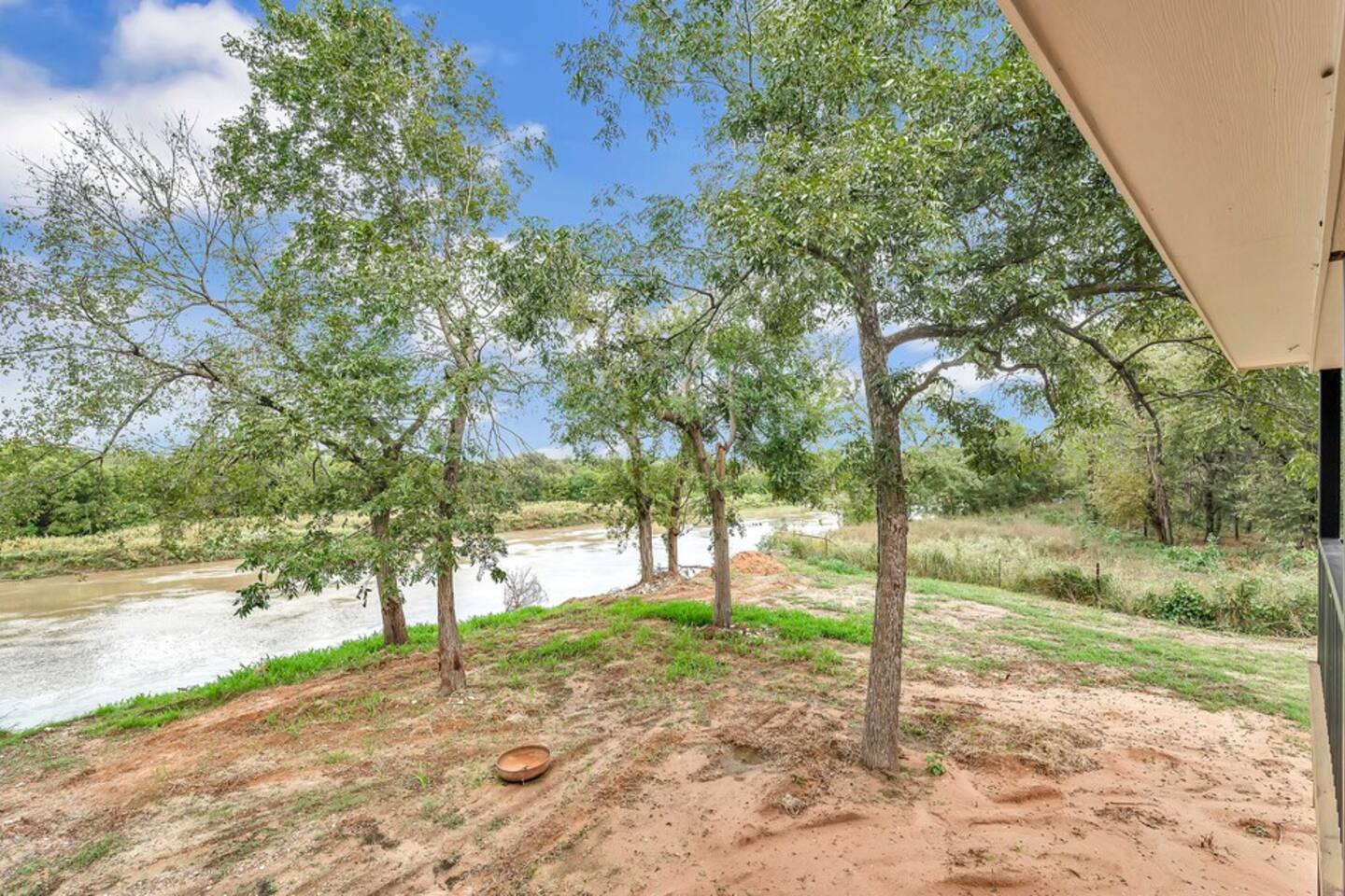 Brazos River Bungalow - Close to Silos & Baylor