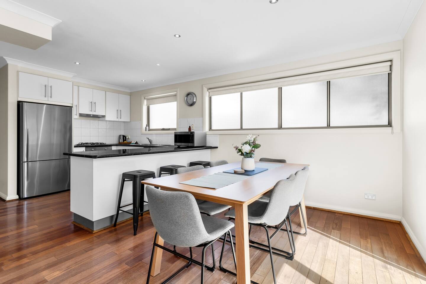 Airport West Stunner by Ready Set Stay