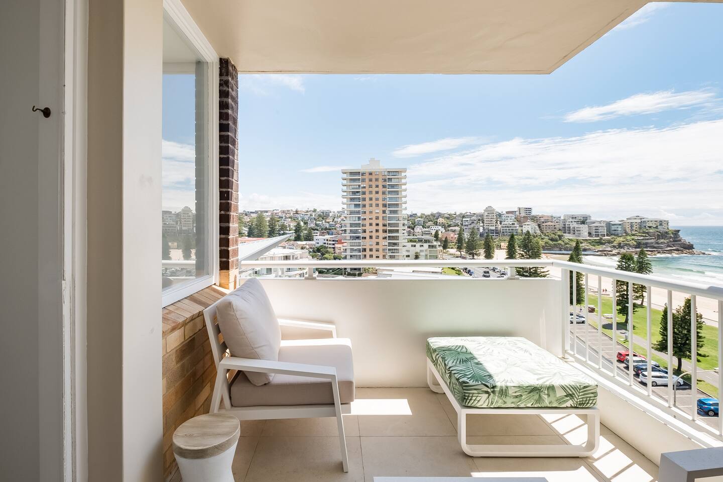 Stunning Beachfront Penthouse-Beach/District Views