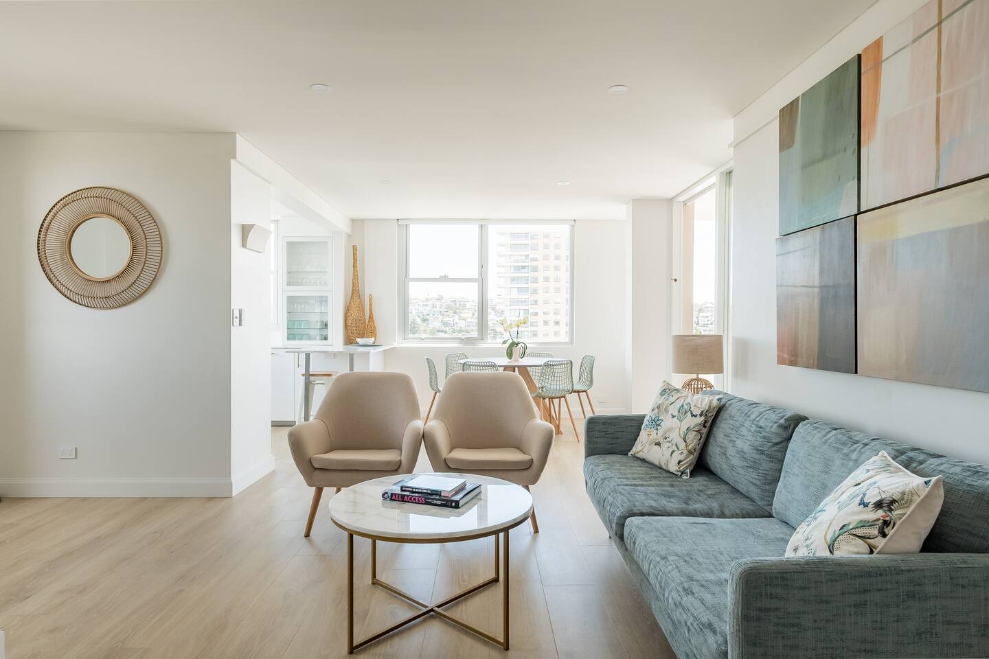 Stunning Beachfront Penthouse-Beach/District Views