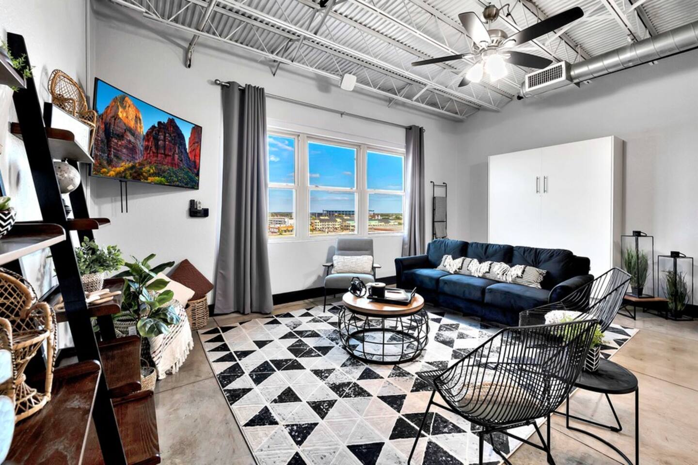 Silo Boho Bungalow - Downtown Waco