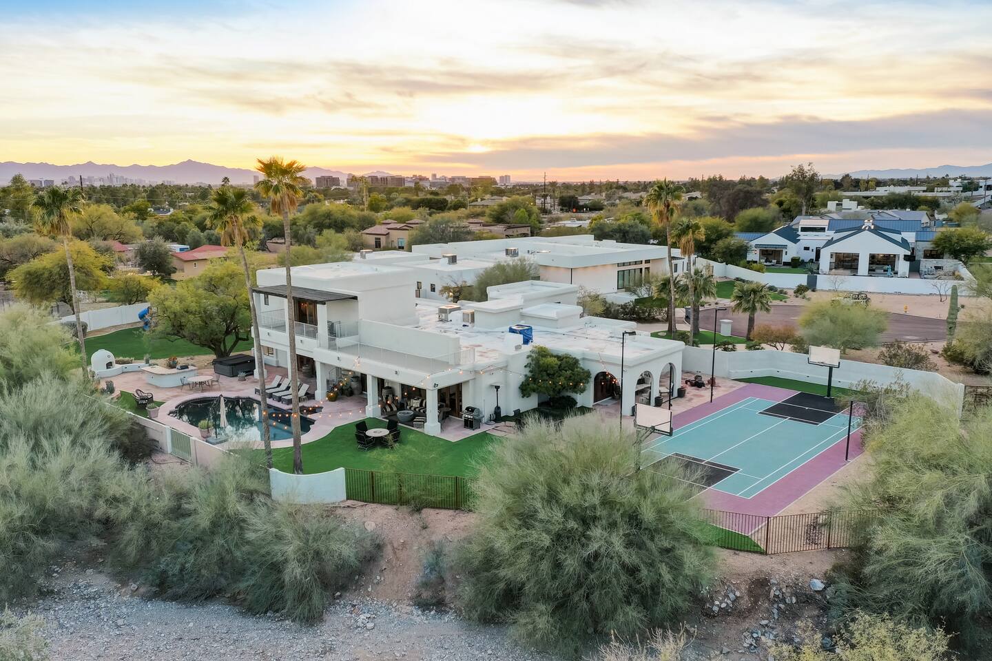 Biltmore 5 Bedroom Villa | Hot Tub & Heated Pool — Paradise Valley — vacation rental