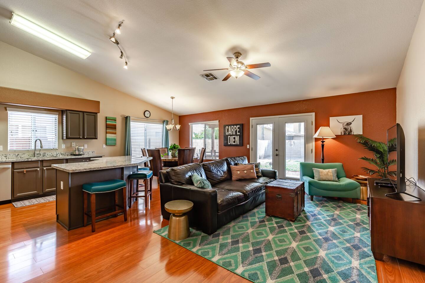 North Phoenix Pet Friendly Home near Mayo Clinic
