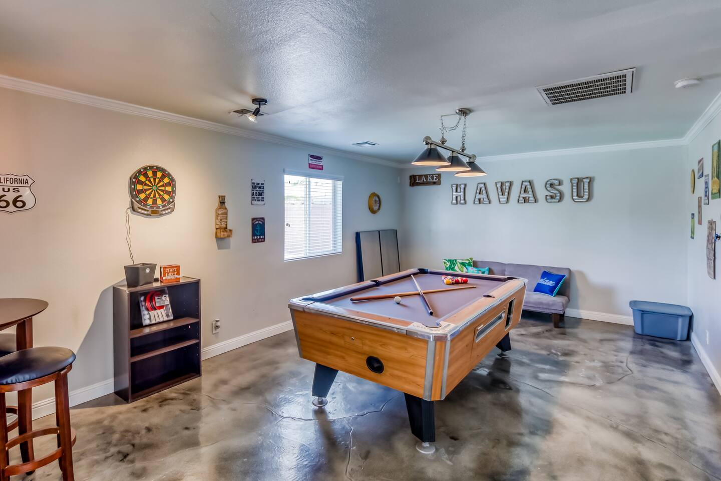 Sprawling Pool Home w/ Outdoor Bar and Pool Table