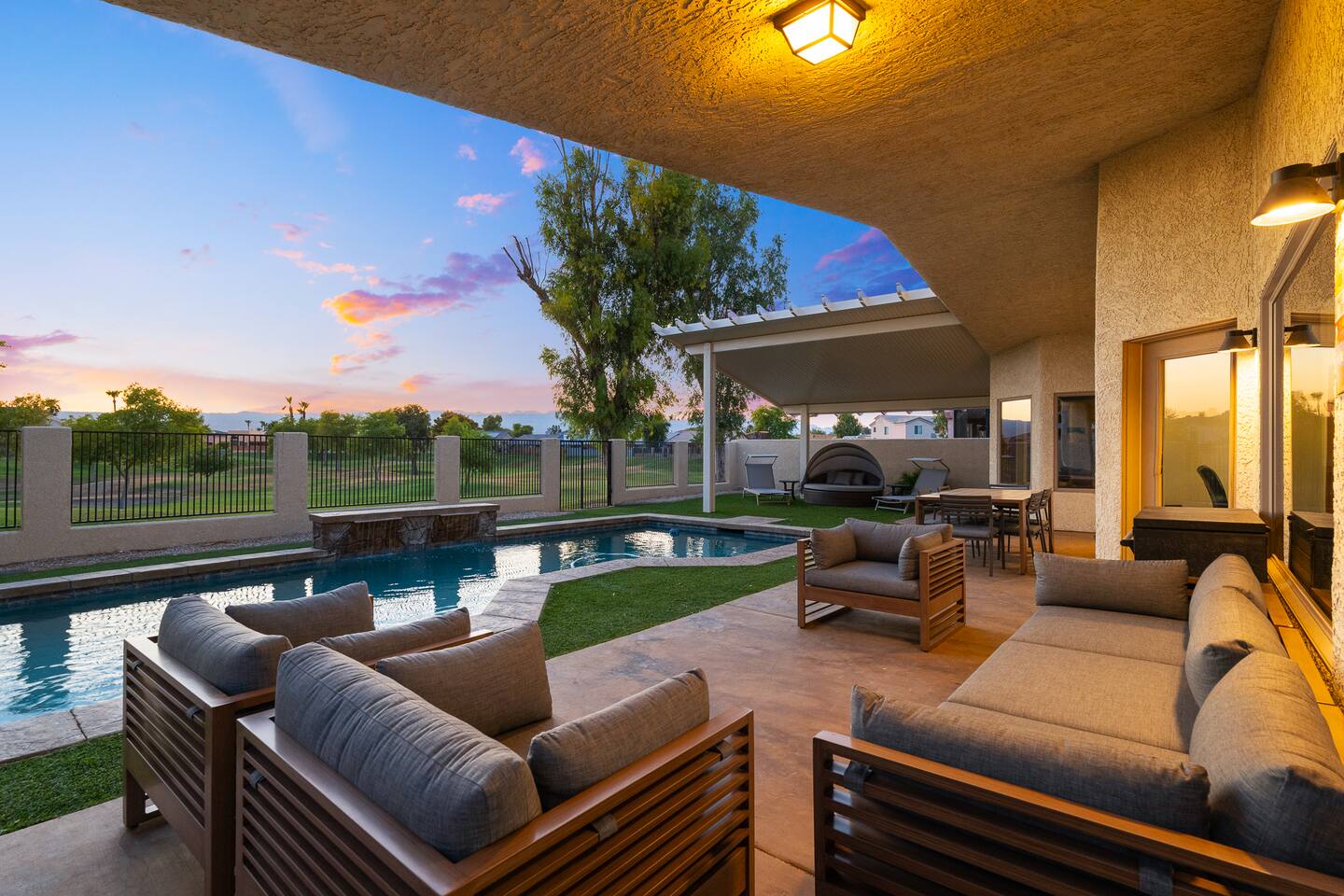 Epic Mid-Century | Sleeps 12 | Pool | Views