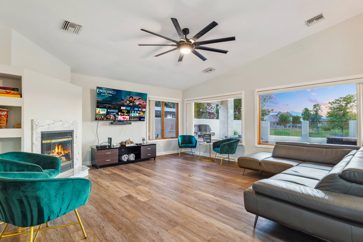 Epic Mid-Century | Sleeps 12 | Pool | Views