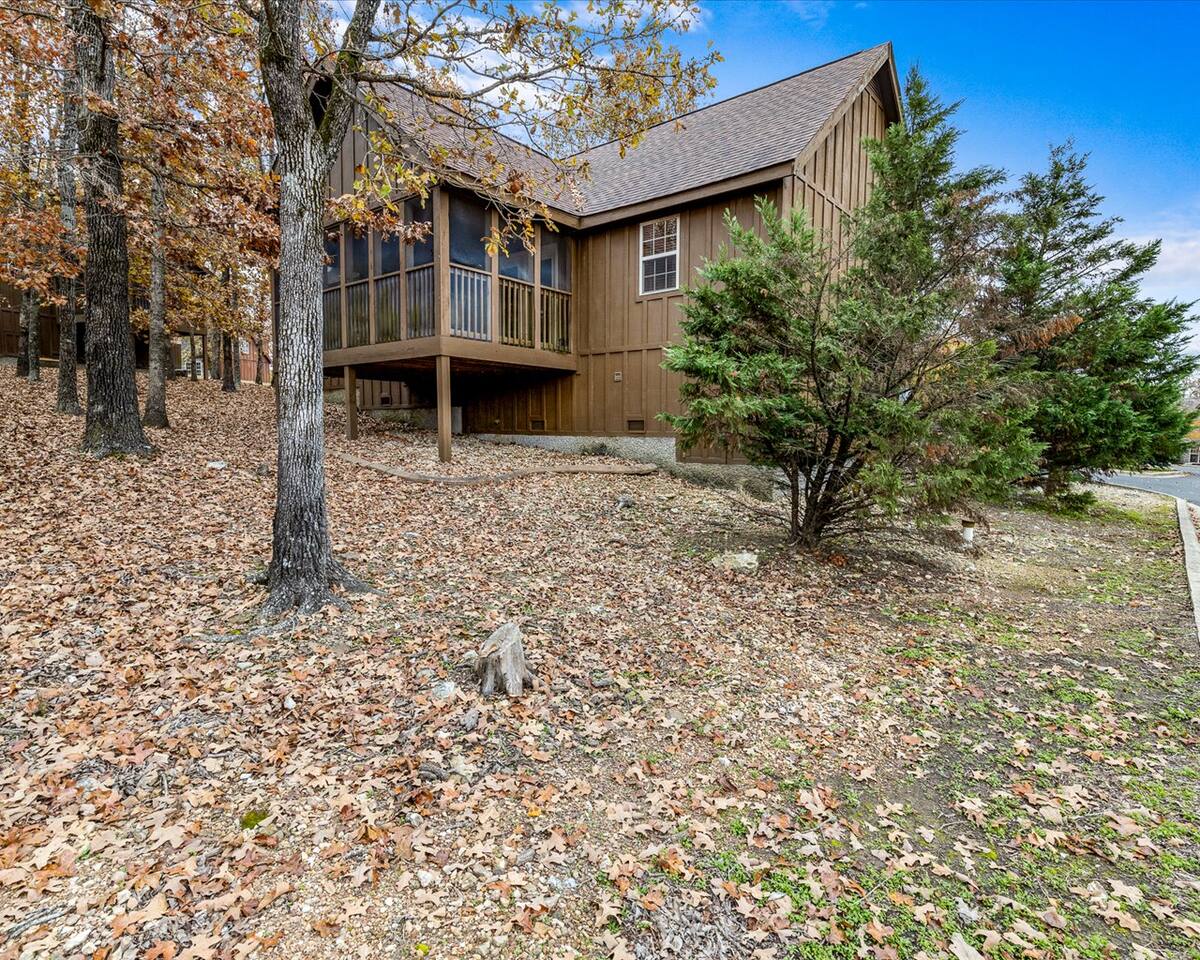 Cozy Stonebridge Cabin|2 King Suites, Heated Porch