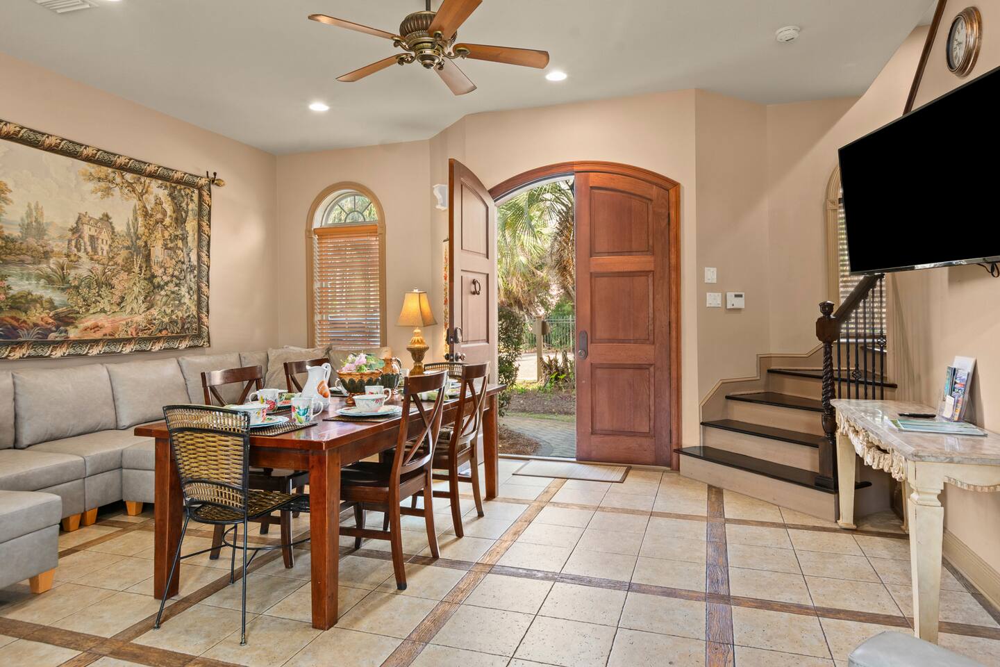 Italian villa 200 steps from beach • Free cruise!