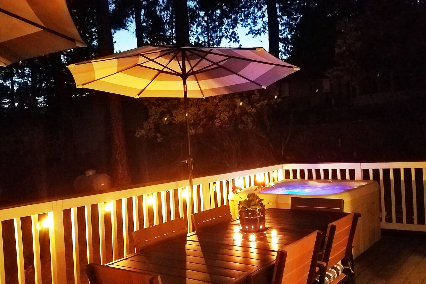 Sparkling Retreat, Spa and Fireplace Near Yosemite — Groveland — vacation rental