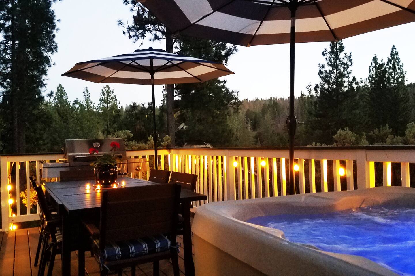 Sparkling Retreat, Spa and Fireplace Near Yosemite