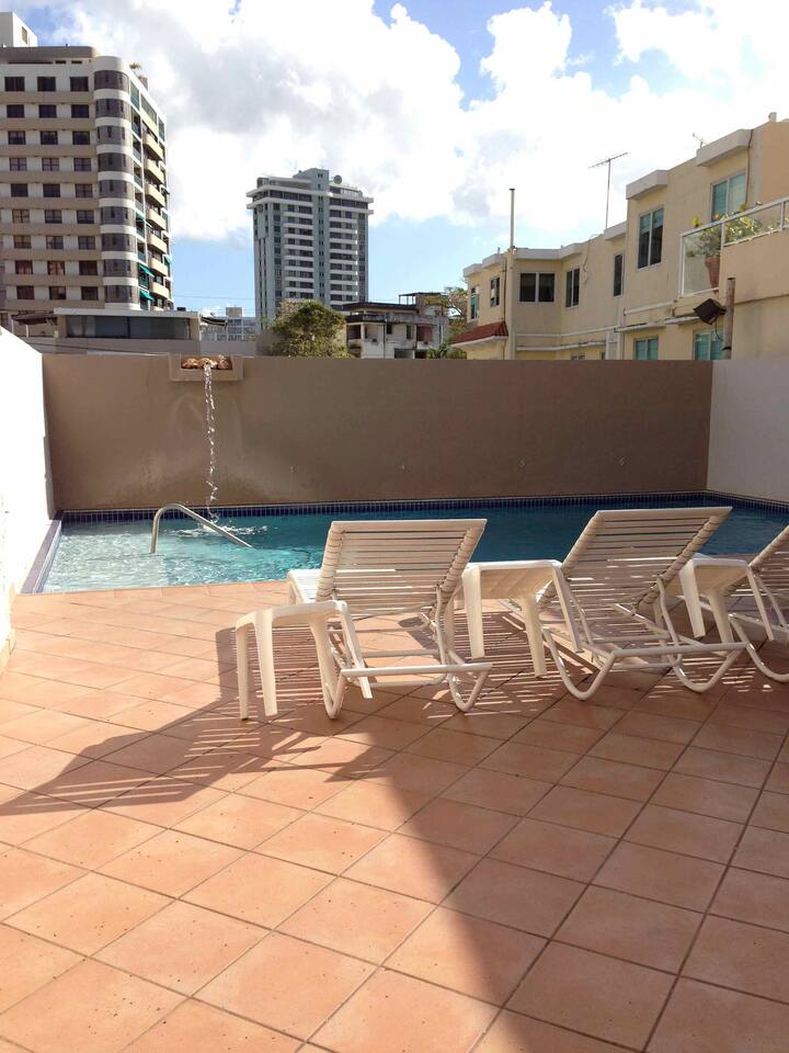 Beachside Oasis: 1-BR in Condado’s Vibrant Hub
