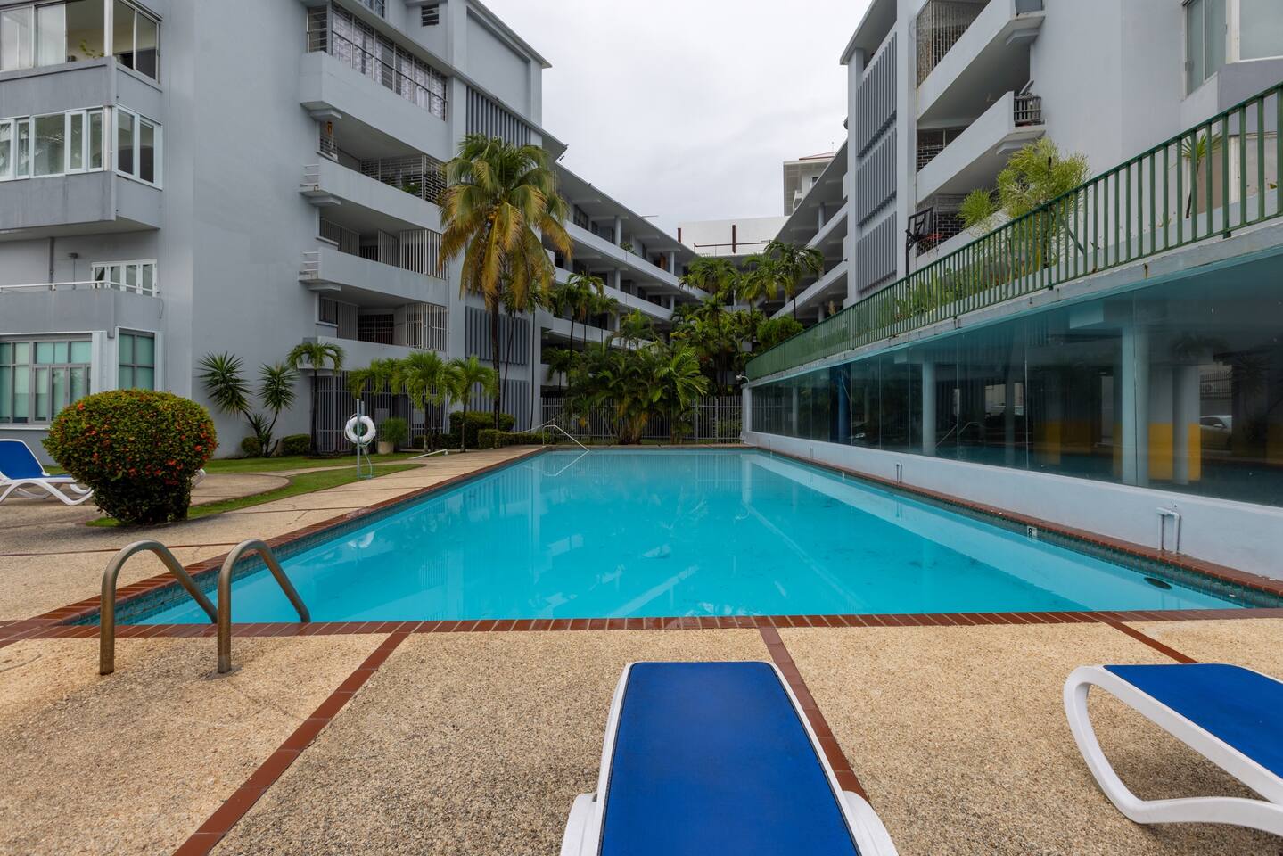 4th floor Studio:Pool & Lagoon in Condado!