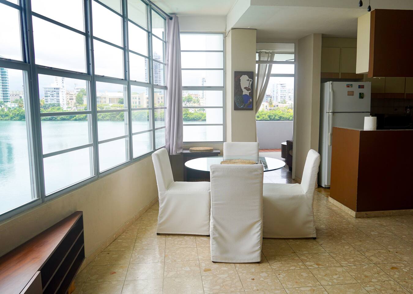 Priceless lagoon view apartment
