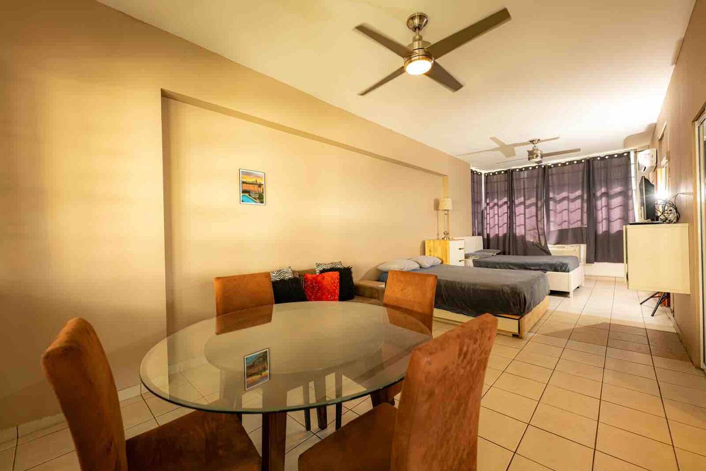 Steps To Beach Studio in Condado w/Pool&Ac
